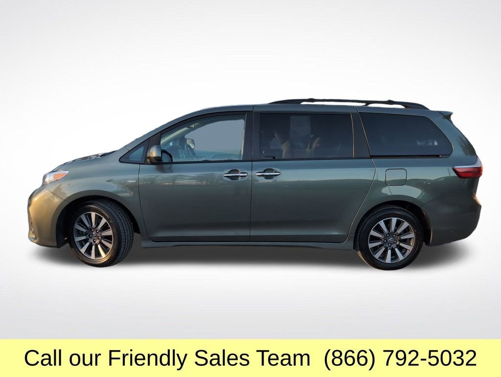 Used 2018 Toyota Sienna XLE Van Passenger Van