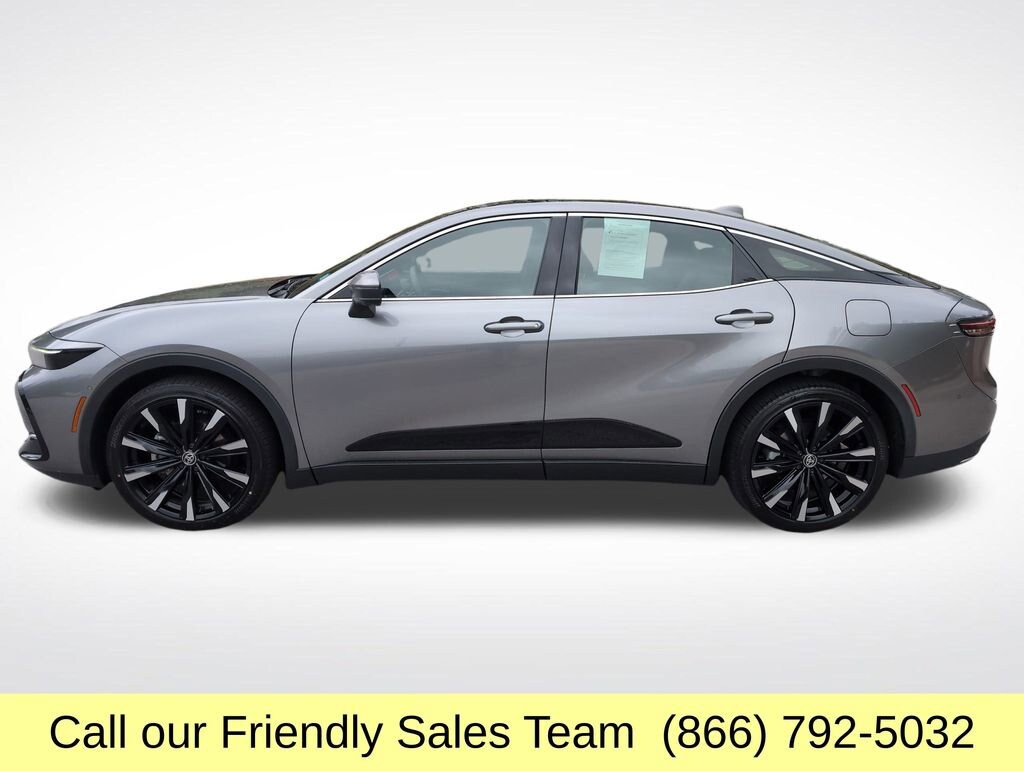 2024 Toyota Crown Platinum photo 2