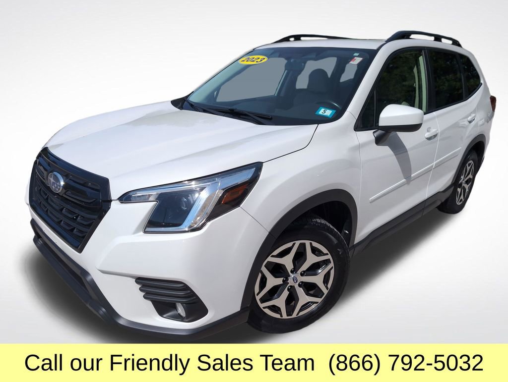 2023 Subaru Forester Premium's photo