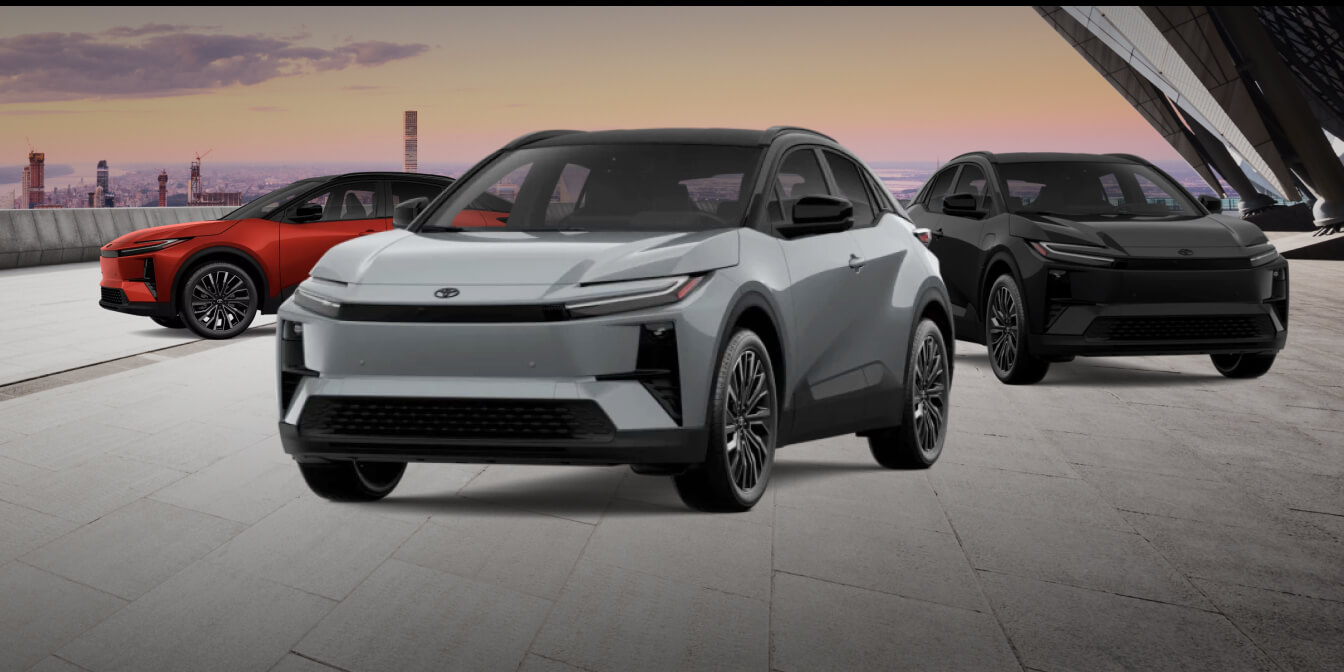 MY26 C-HR XSE shown in Tandoori with Midnight Black Metallic roof and SE shown in Cement B