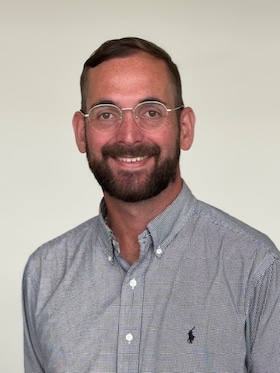 Staff member Andrew Tumber  from ID_33e0819a3b6d