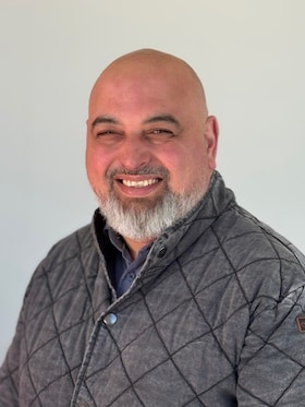 Staff member Youssef R (Joseph) from ID_33e0819a3b6d