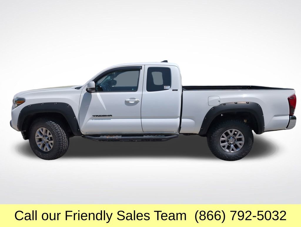 Used 2018 Toyota Tacoma SR5 with VIN 5TFSZ5AN1JX135891 for sale in Epping, NH