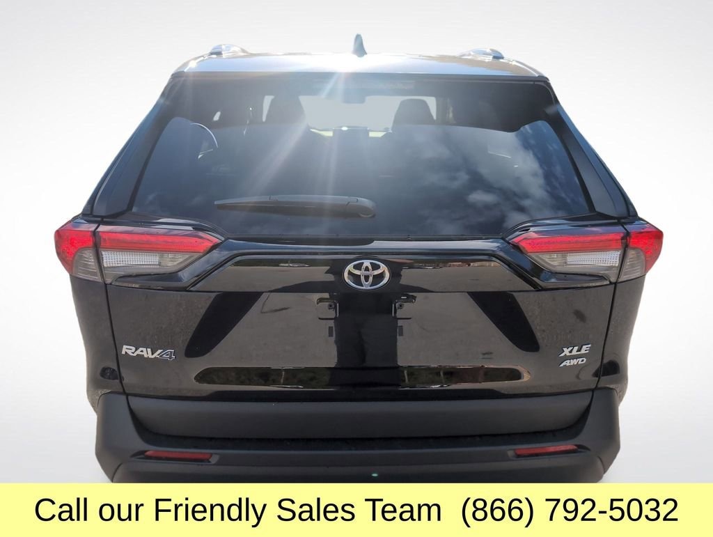 New 2025 Toyota RAV4 XLE XLE AWD SUV