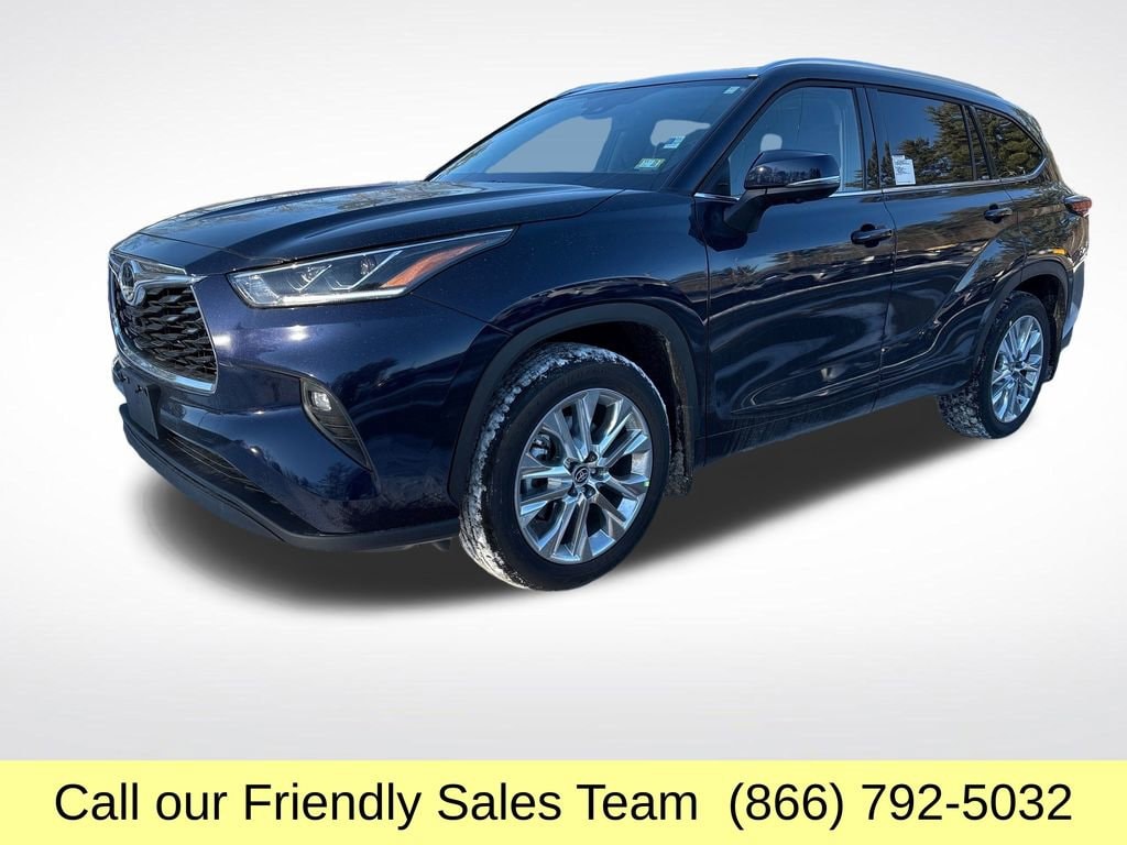 2026 Toyota Highlander Limited's photo