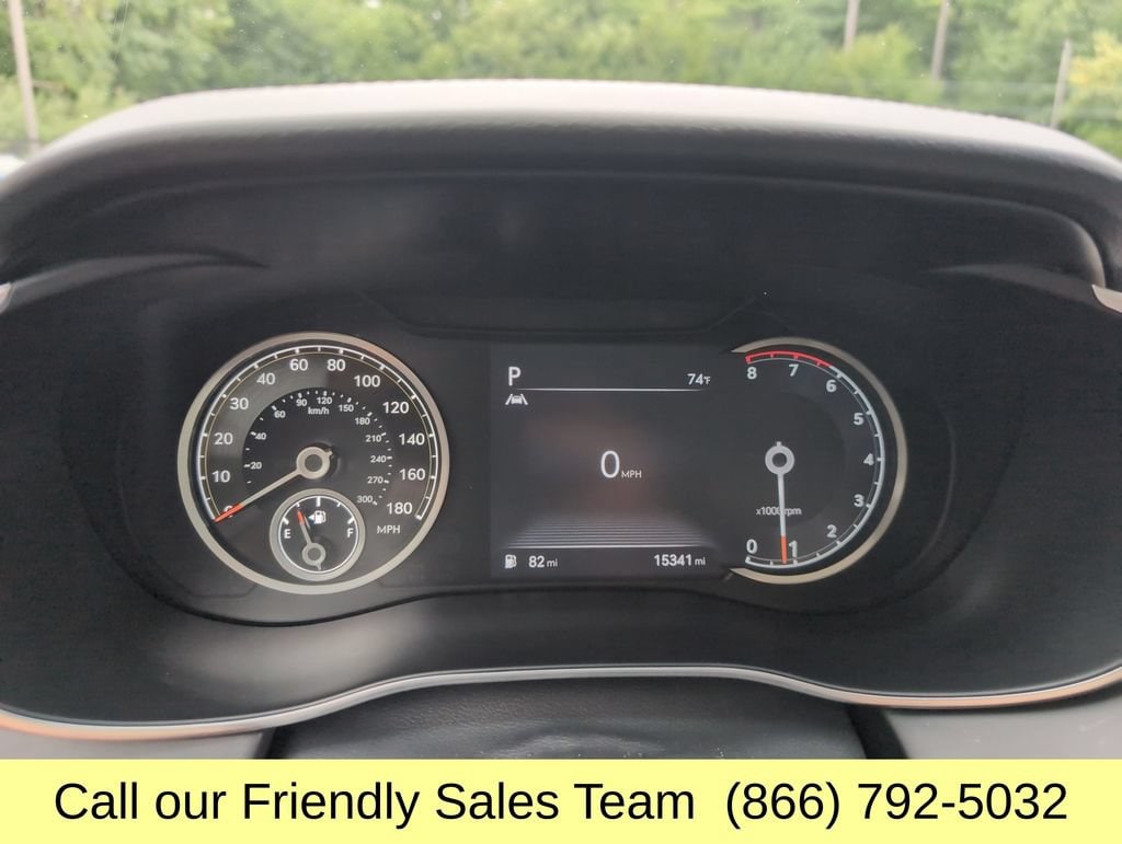 2023 GENESIS G70 Standard - Photo 17