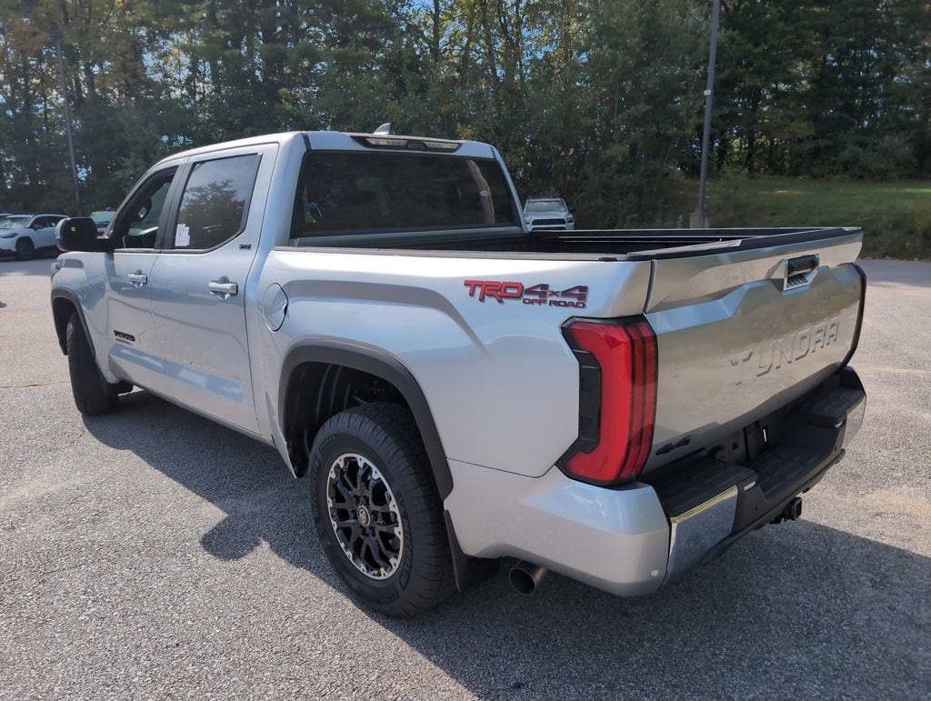 New 2026 Toyota Tundra SR5 SR5 CREWMAX 5.5