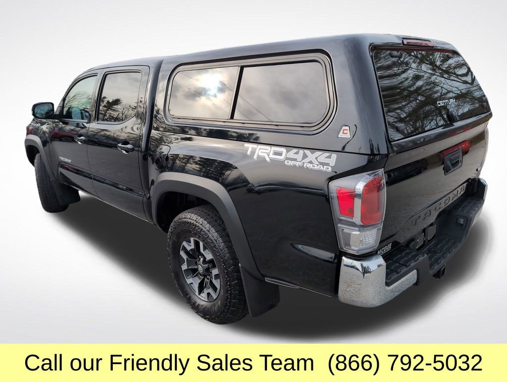 2022 Toyota Tacoma TRD Off-Road photo 3