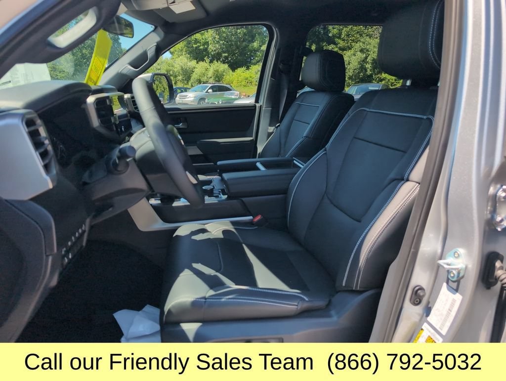 2026 Toyota Tundra SR5 - Photo 9