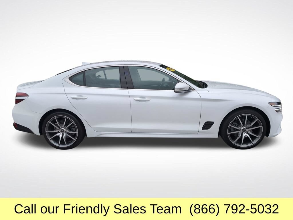 2023 GENESIS G70 Standard - Photo 7