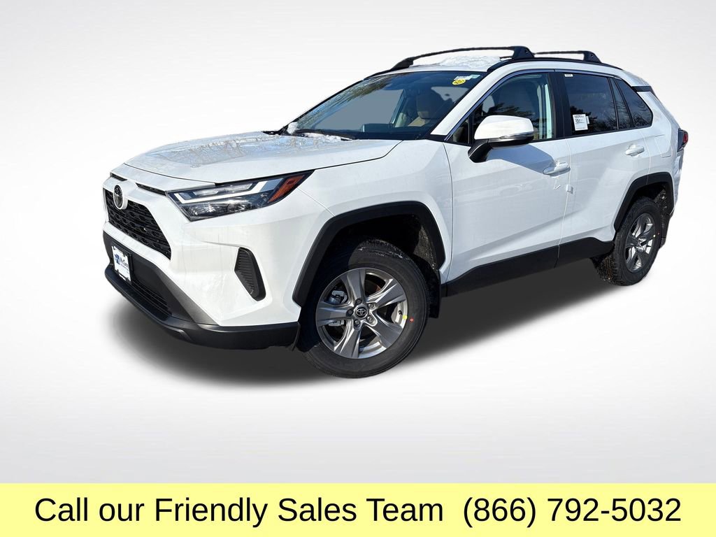 2025 Toyota RAV4 XLE's photo