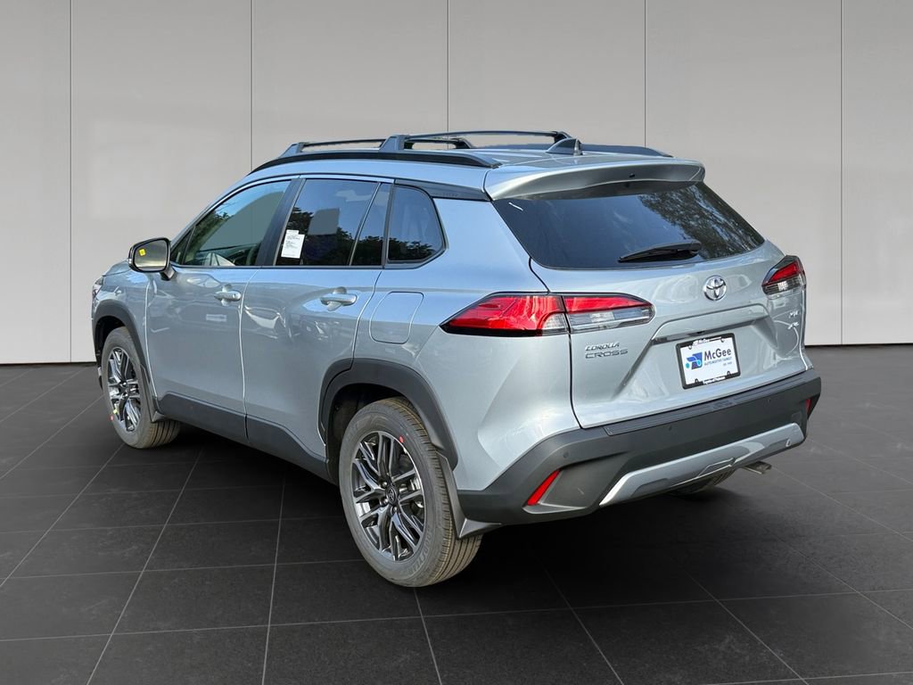 2026 Toyota Corolla Cross XLE photo 3