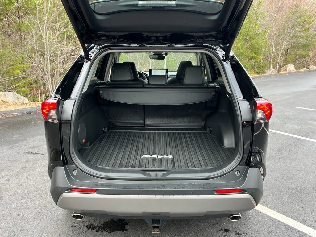 2025 Toyota RAV4 Limited - Photo 24