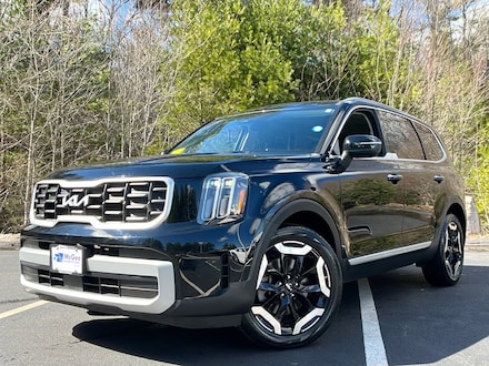 2023 Kia Telluride S SUV