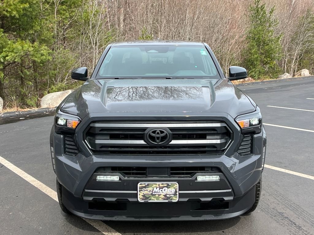 2026 Toyota Tacoma SR5 - Photo 8
