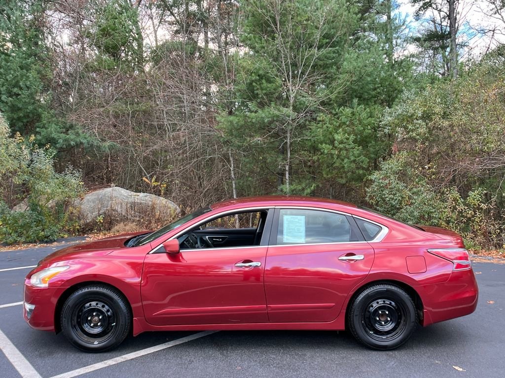 Used 2015 Nissan Altima S with VIN 1N4AL3AP1FC571826 for sale in Hanover, MA