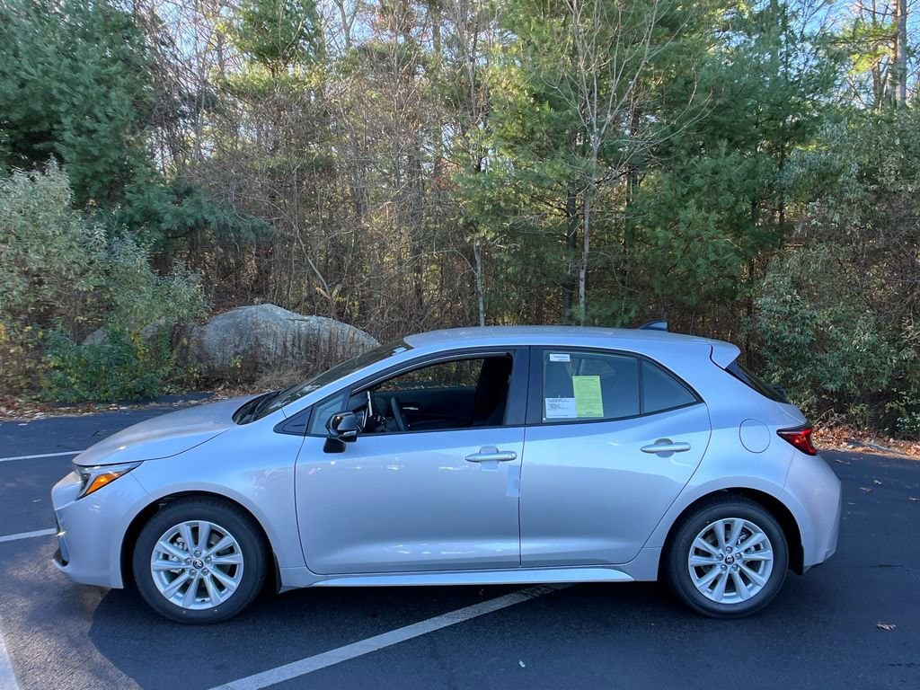 New 2026 Toyota Corolla Hatchback SE SE HATCHBACK