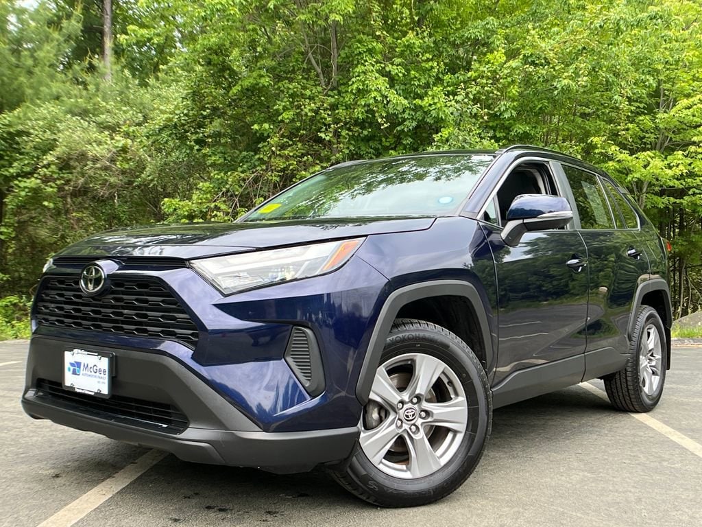 2022 Toyota RAV4 XLE AWD's photo