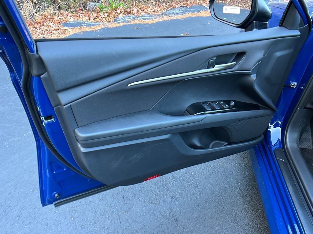 2026 Toyota Camry LE - Photo 11