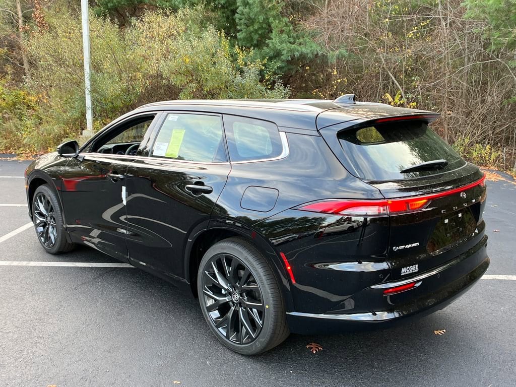 New 2025 Toyota Crown Signia Limited SUV