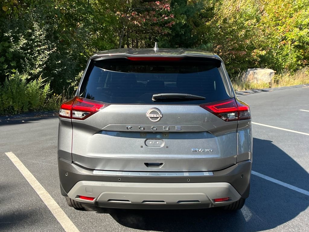 Used 2023 Nissan Rogue SV SUV