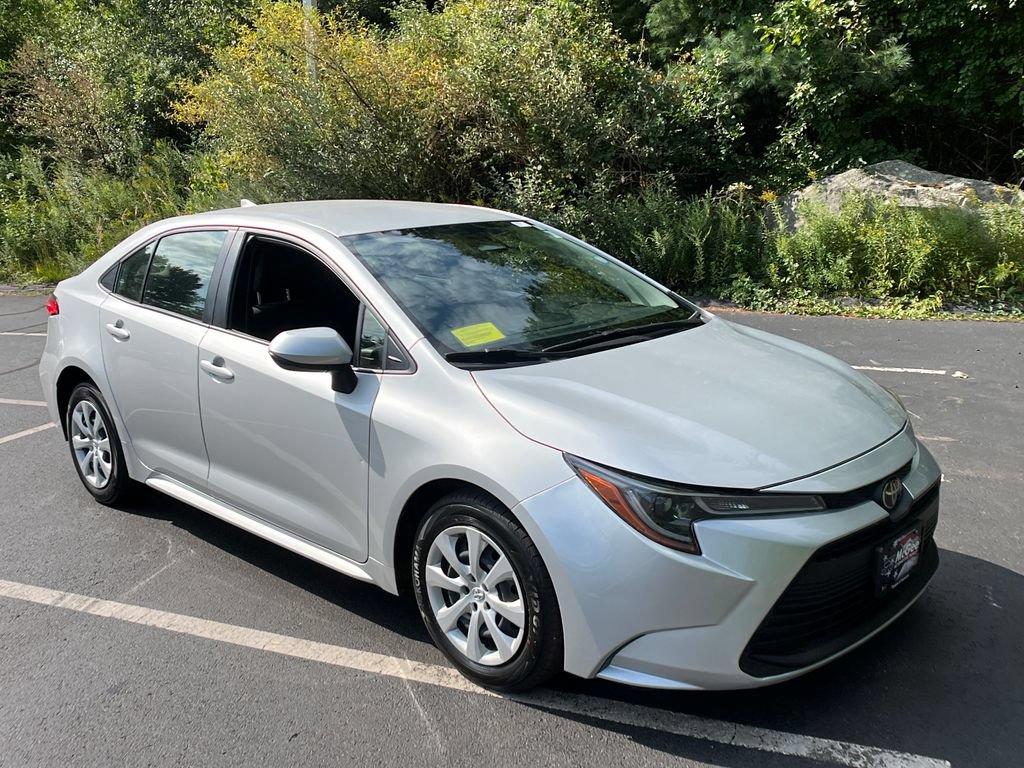 2023 Toyota Corolla LE - Photo 7