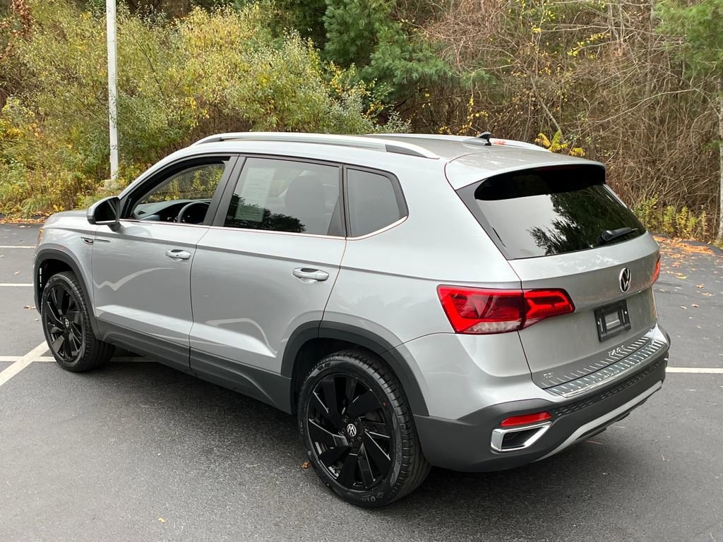 Used 2024 Volkswagen Taos 1.5T SE SUV
