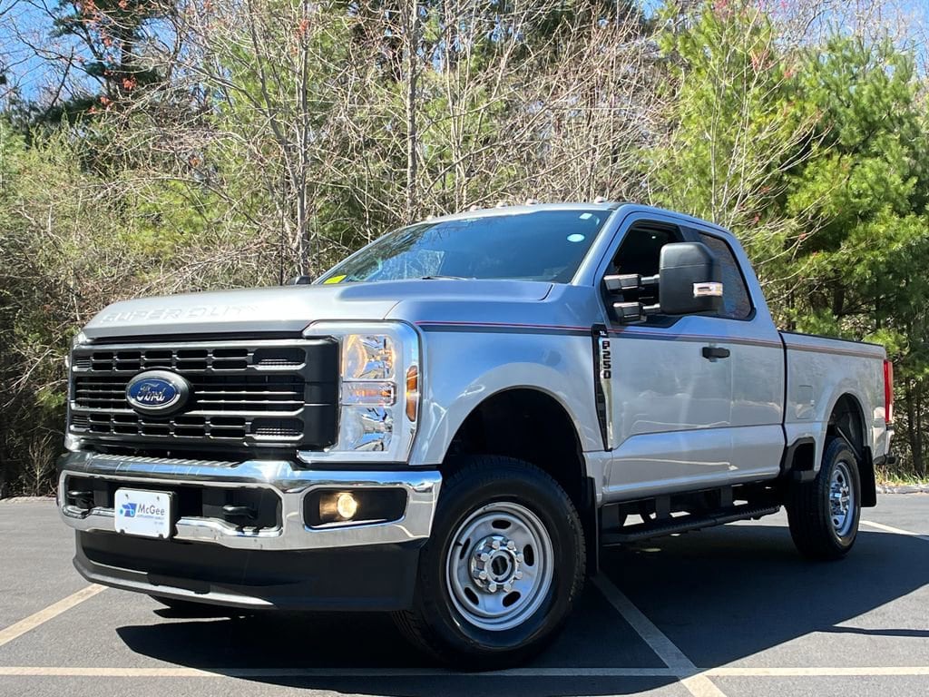 2024 Ford F-250 XL 4x4 SuperCab 8' Box's photo