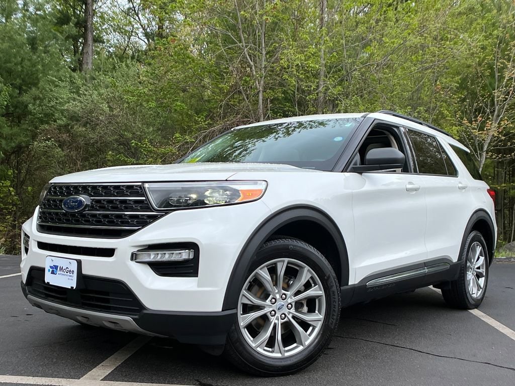 2023 Ford Explorer XLT 4WD's photo