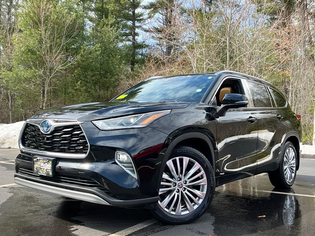 2023 Toyota Highlander Platinum