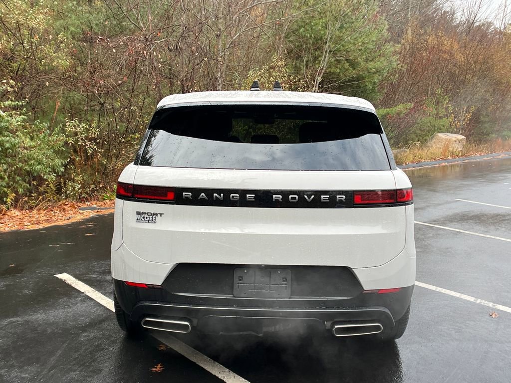 2025 Land Rover Range Rover Sport P360 SE photo 4