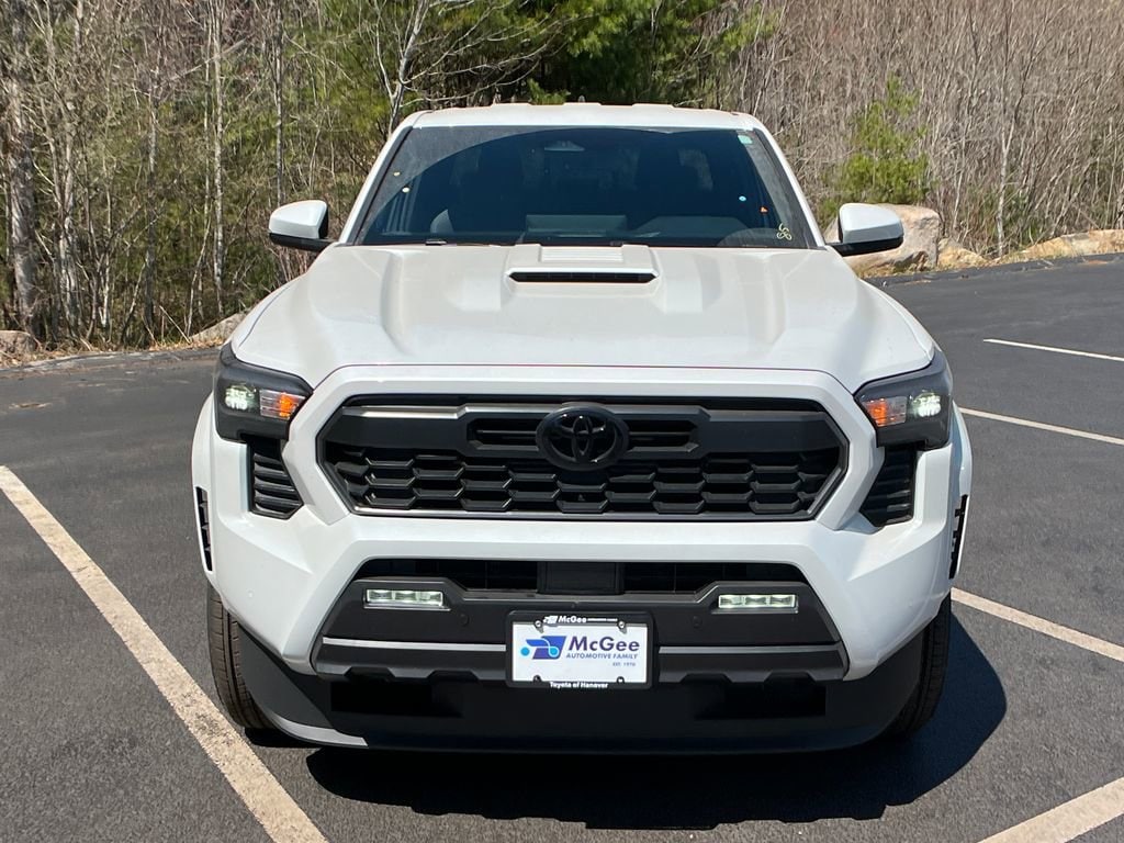 2026 Toyota Tacoma TRD Sport - Photo 8