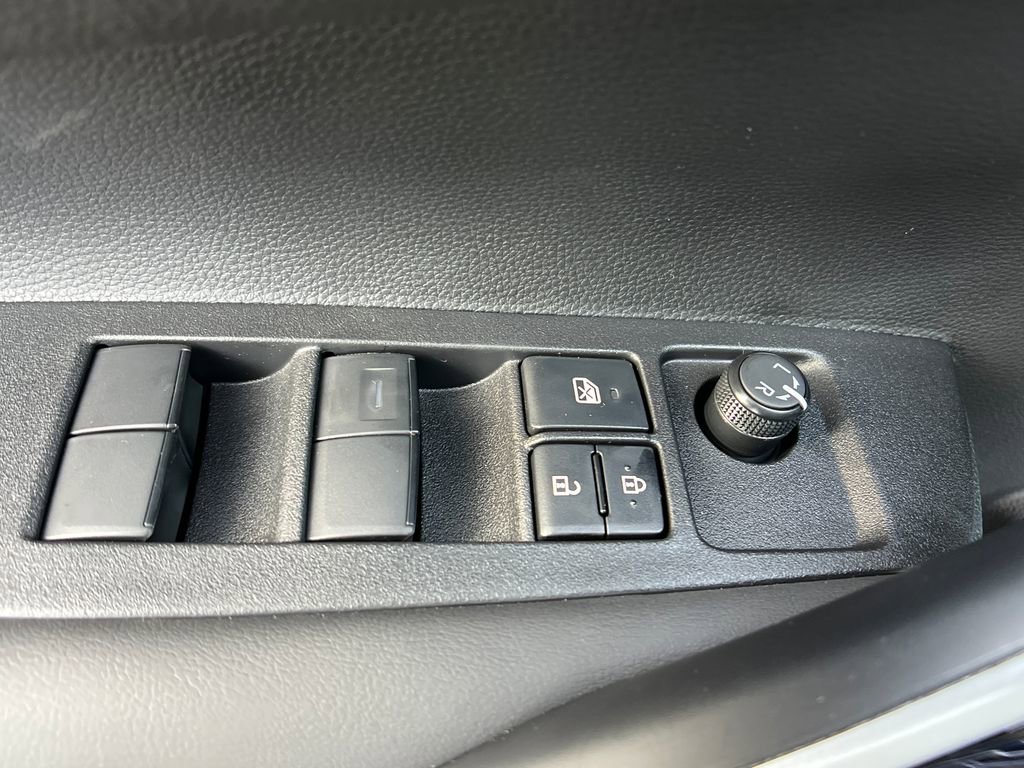 2026 Toyota Corolla XSE - Photo 12