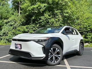 2025 Toyota bZ4X XLE SUV