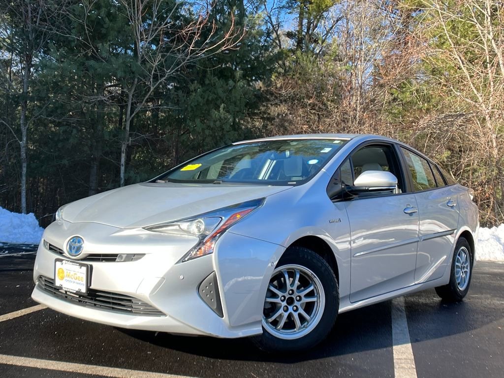 2017 Toyota Prius Four's photo