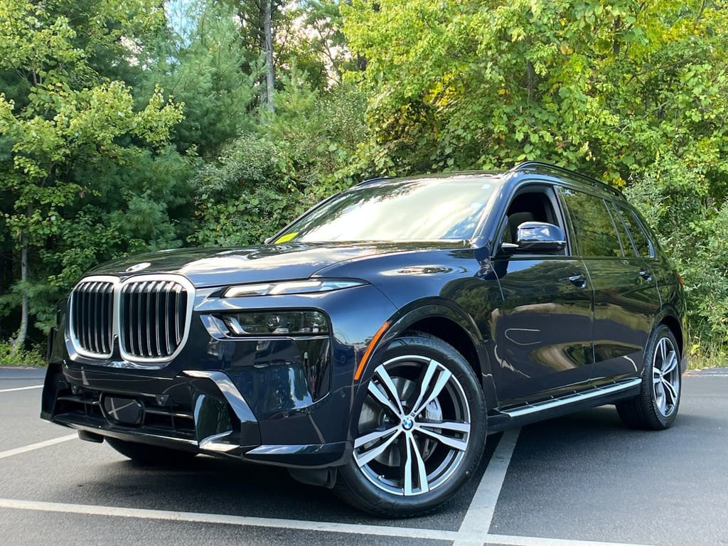 2025 BMW X7 SUV  2025 BMW X7 SUV