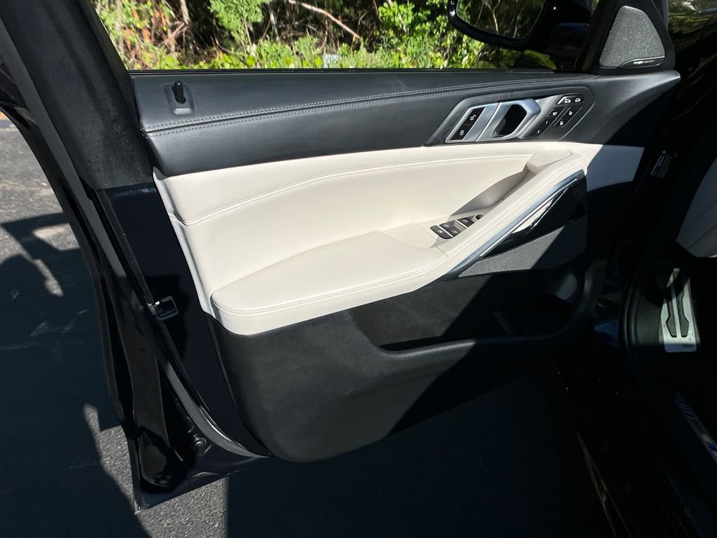 2021 BMW X6 M50i - Photo 10