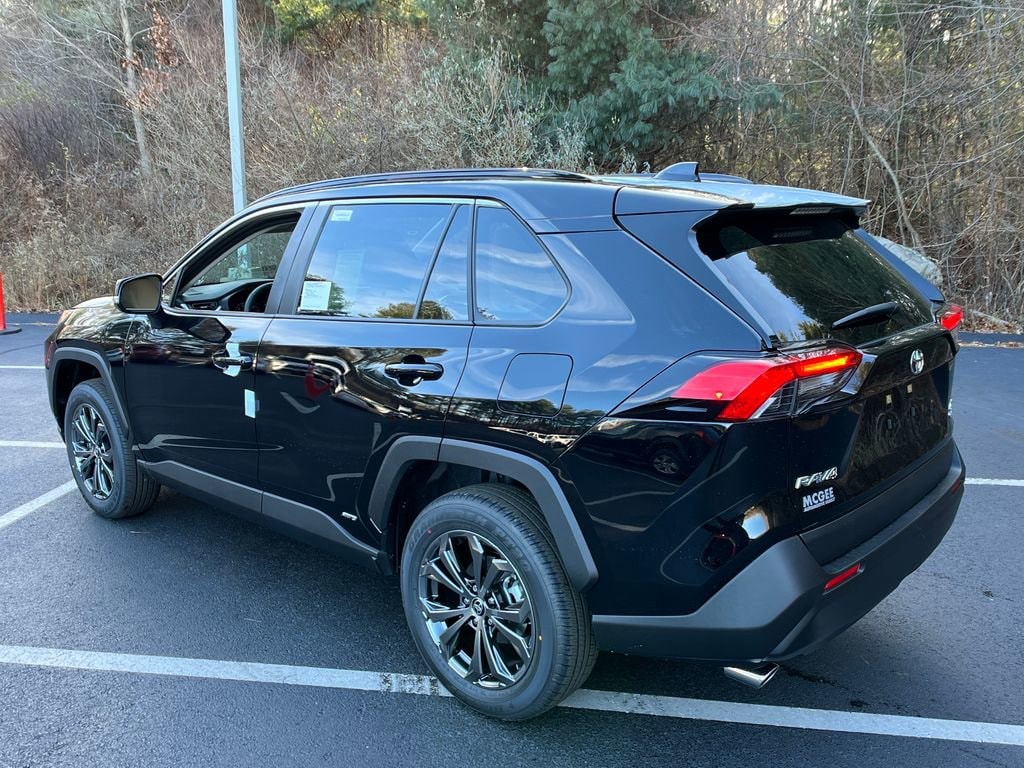 New 2025 Toyota RAV4 Hybrid XLE Premium SUV