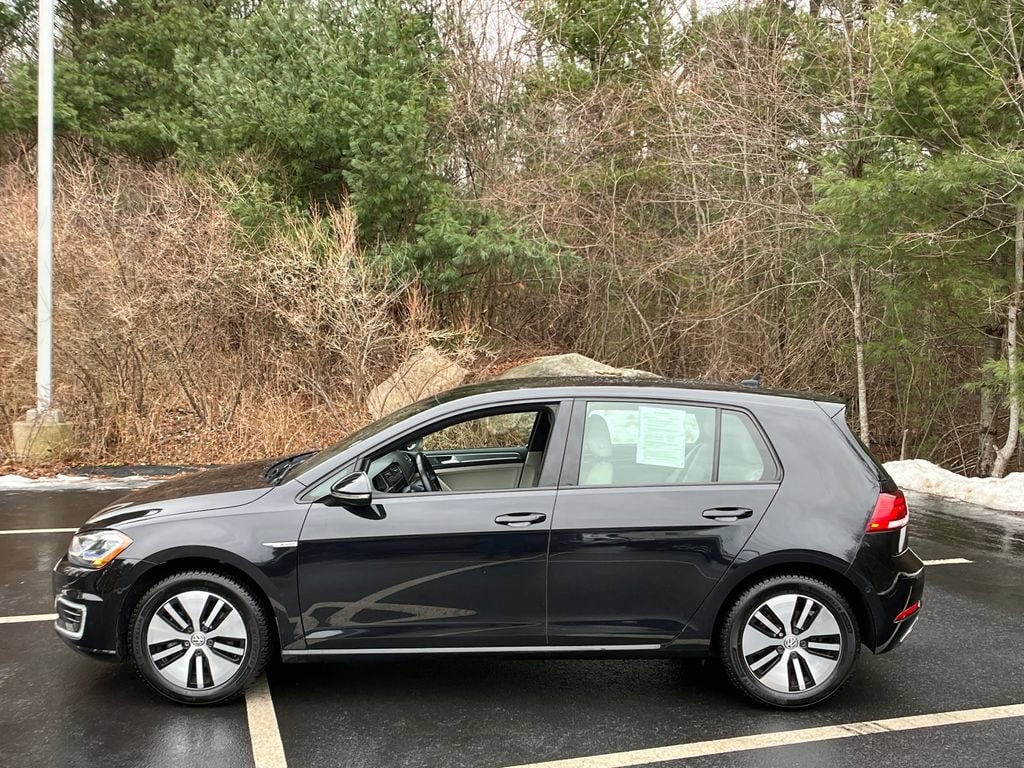 Used 2019 Volkswagen e-Golf e-Golf SEL Premium with VIN WVWPR7AUXKW909216 for sale in Hanover, MA