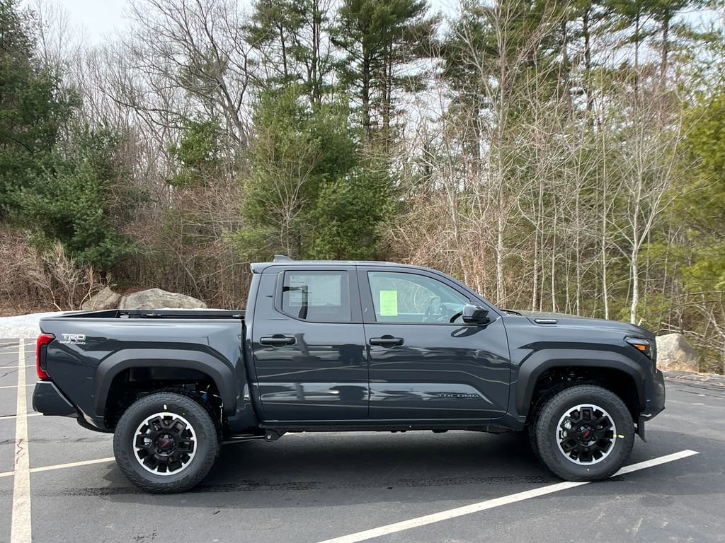 2026 Toyota Tacoma TRD Off Road - Photo 6