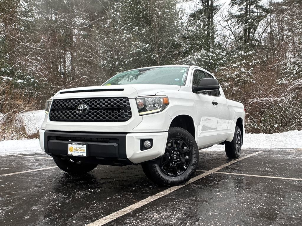 2019 Toyota Tundra SR5's photo