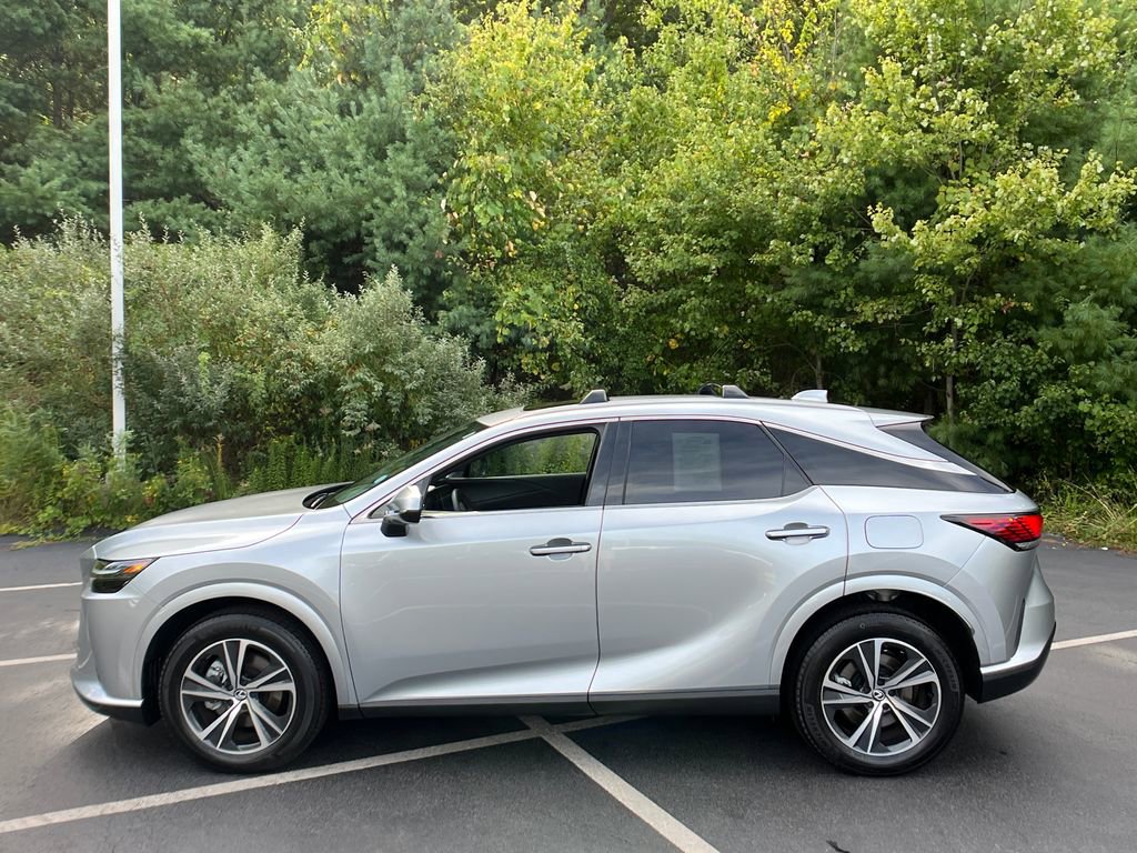 2024 Lexus RX 350h Premium photo 2