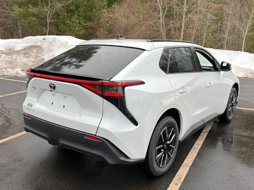 2026 Toyota bZ XLE - Photo 5