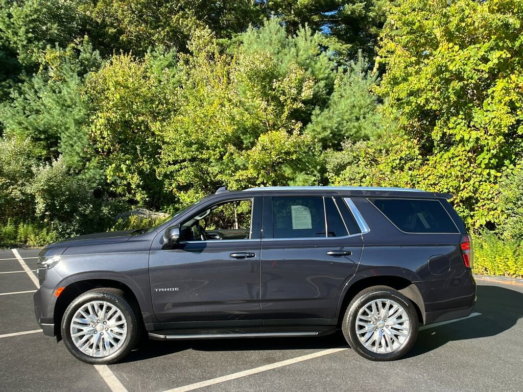 2023 Chevrolet Tahoe LT photo 2