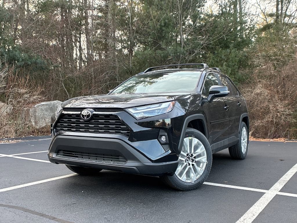 2025 Toyota RAV4 XLE Premium's photo