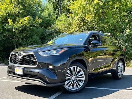 2023 Toyota Highlander Platinum SUV