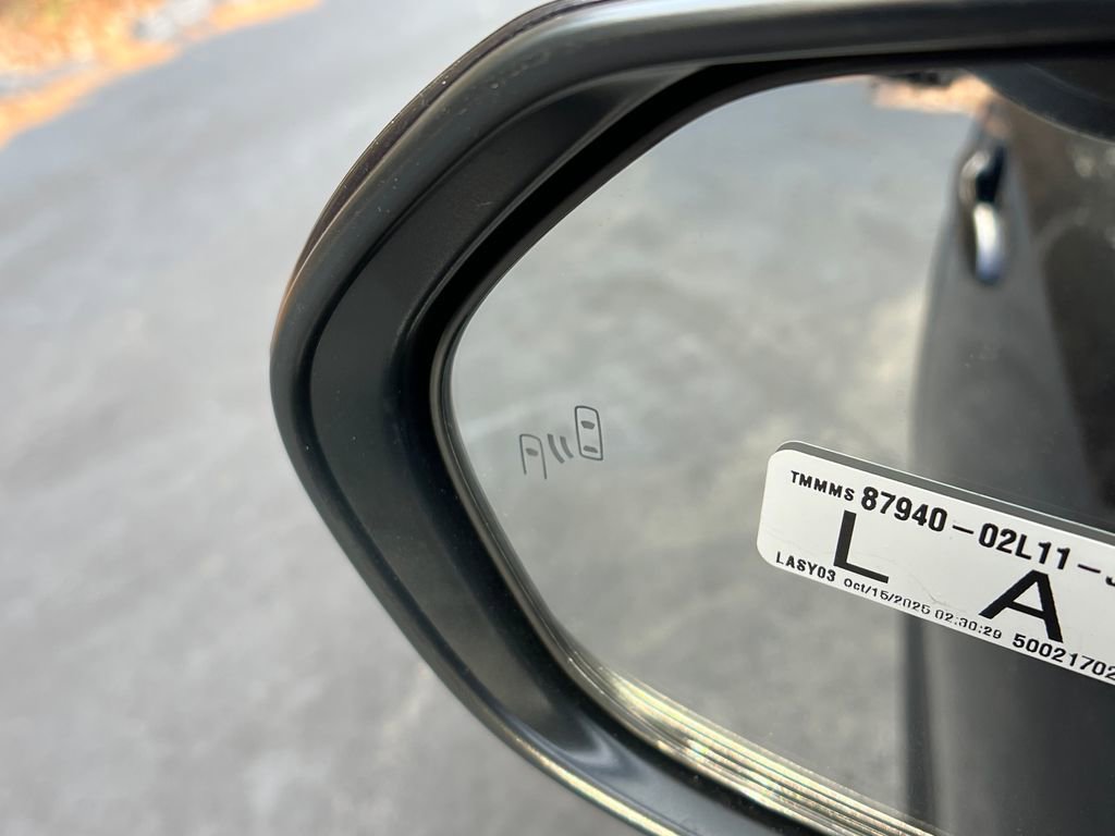 2026 Toyota Corolla XSE - Photo 26