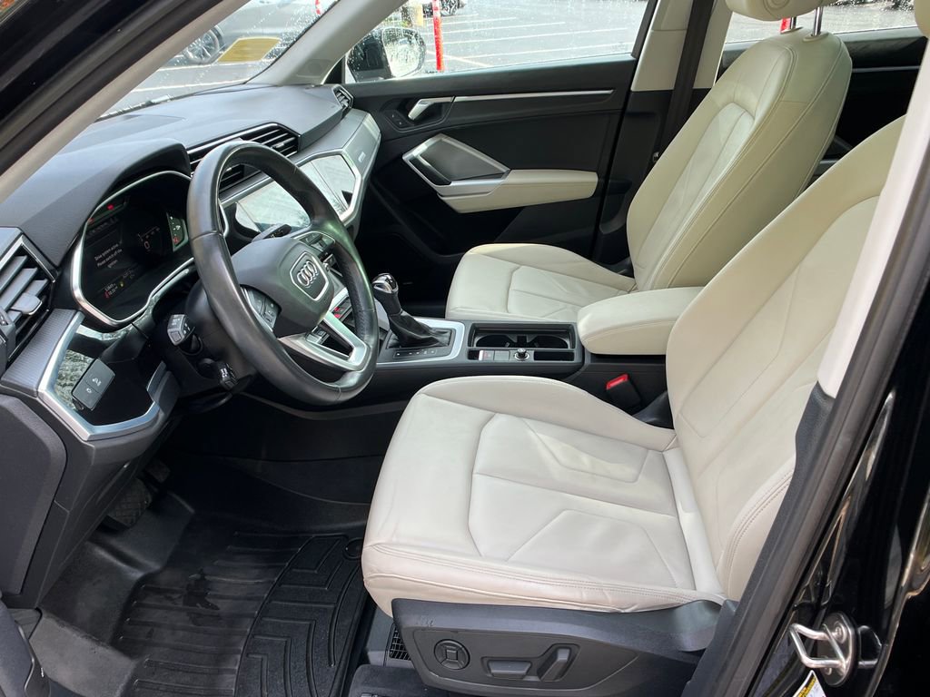 2022 Audi Q3 Premium Plus - Photo 9