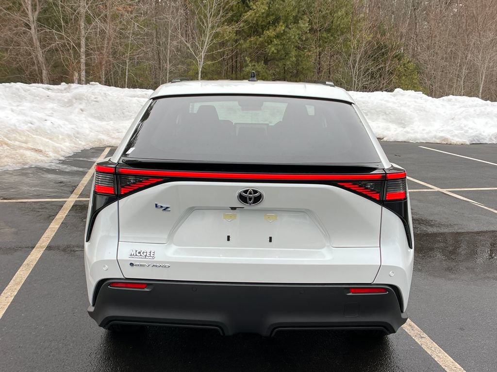 2026 Toyota bZ XLE - Photo 4