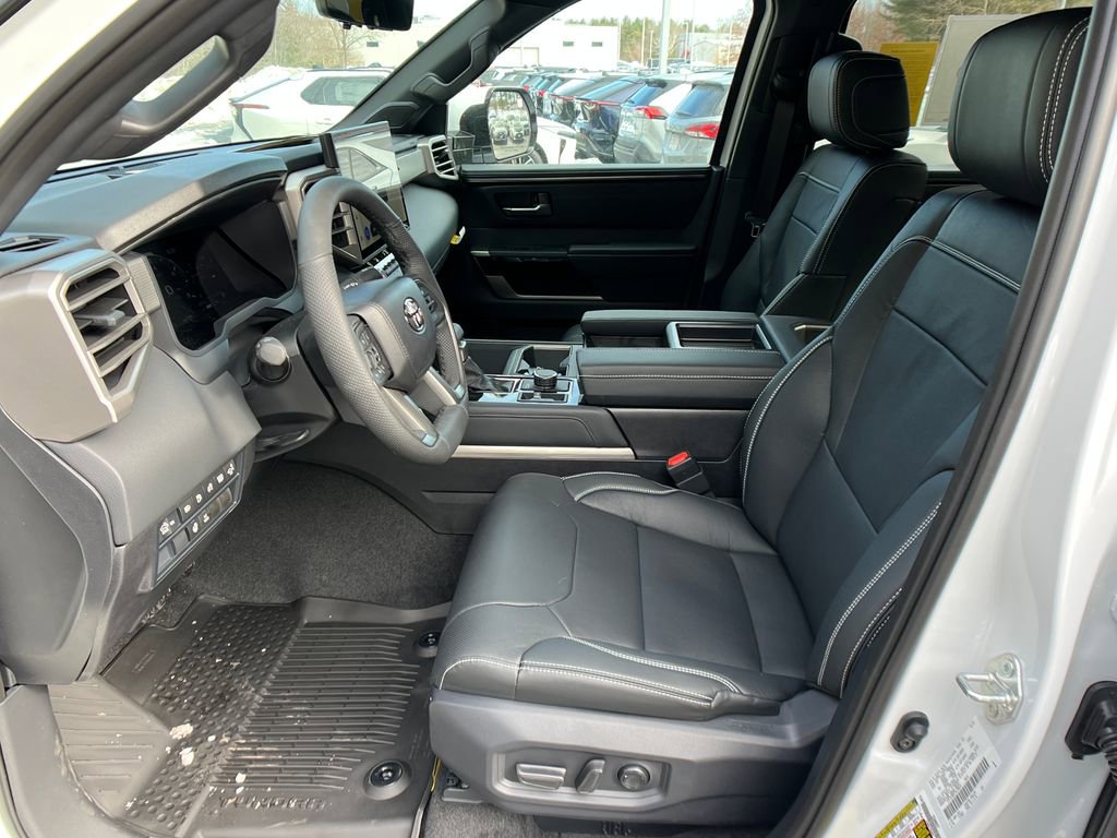 2026 Toyota Tundra Limited - Photo 9